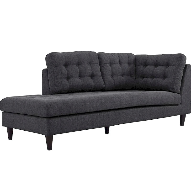 Chaise longue de tela con capitoné de botones y patas de madera