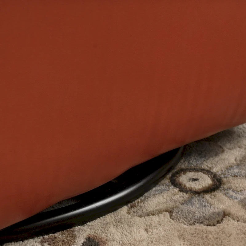 Sillón giratorio estilo club con respaldo alado de cuero regenerado
