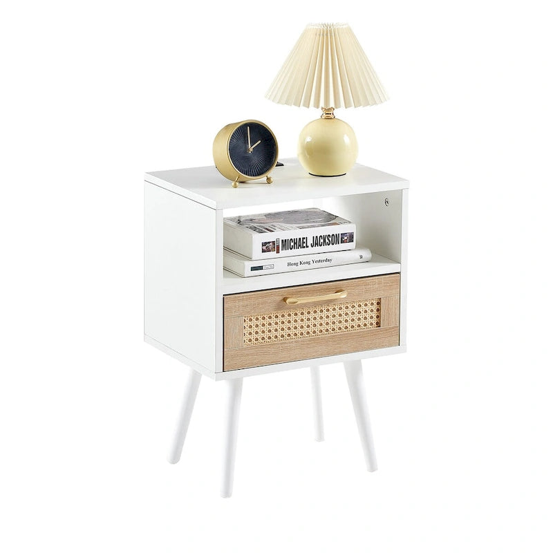 Rattan-Beistelltisch mit Schublade und USB-Anschlüssen