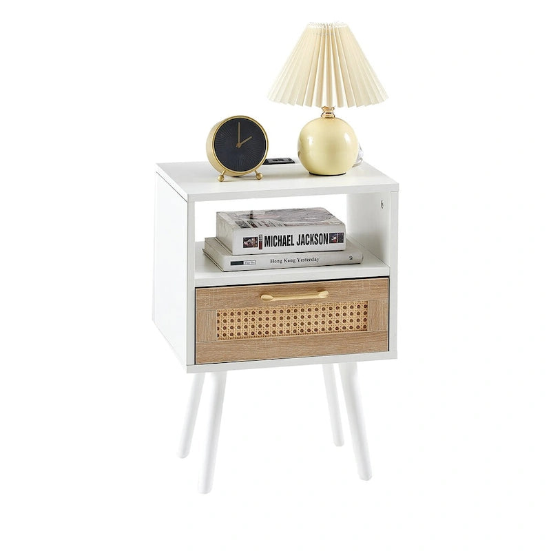 Rattan-Beistelltisch mit Schublade und USB-Anschlüssen