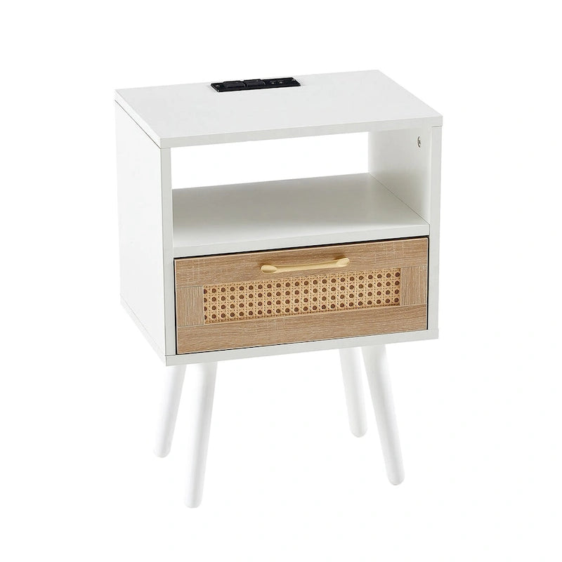 Rattan-Beistelltisch mit Schublade und USB-Anschlüssen