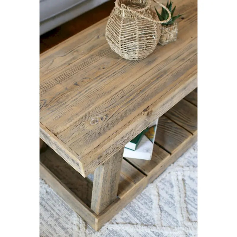 Couchtisch aus recyceltem Holz im A-Rahmen-Design